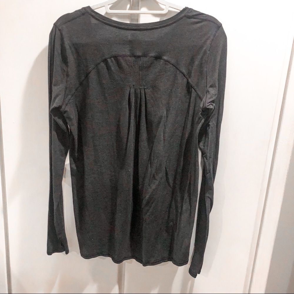 Lululemon long sleeve - Picture 2 of 4